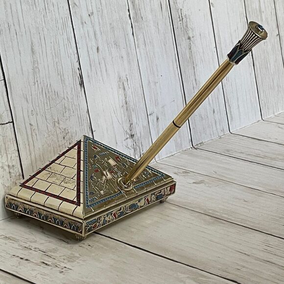 Franklin Mint Other - Golden Egyptian Pen Set Limited Edition Hand Painted Pyramid Shaped Office Decor